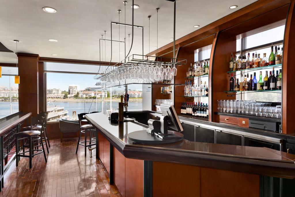 Coast Victoria Hotel & Marina By Apa Exteriér fotografie
